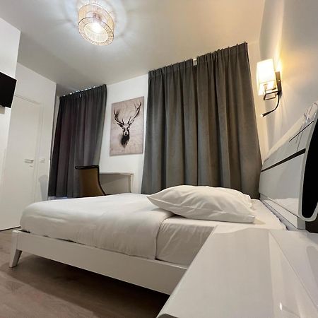 Hotel Belle ฟงแตนโบล ภายนอก รูปภาพ